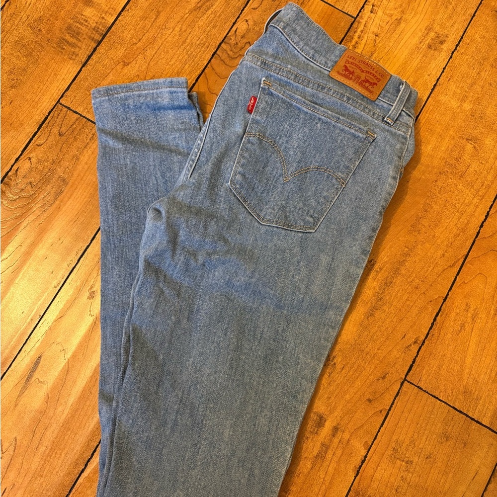 Levi's Women's Light Blue Skinny Jeans